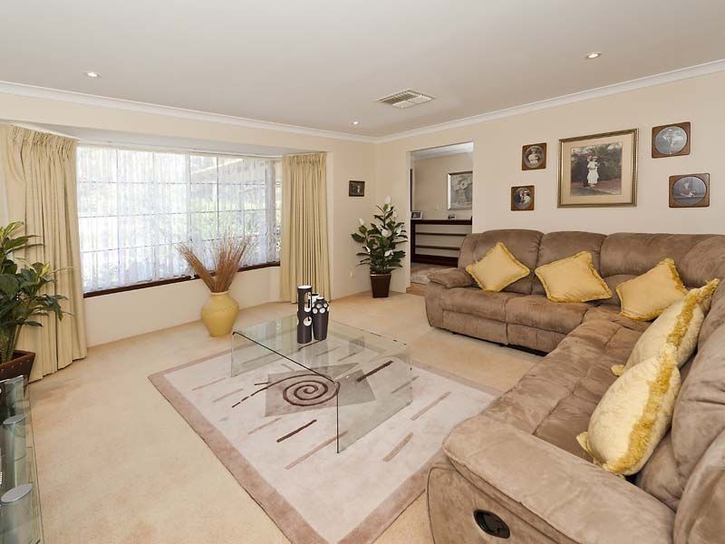 36 Rufford Lane, Canning Vale WA 6155