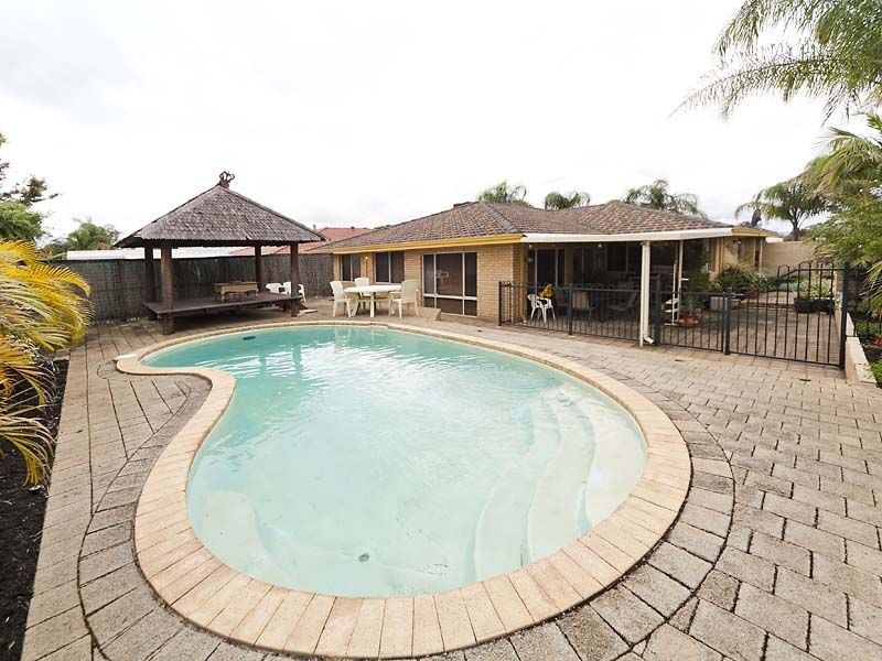 42 Tea Tree Way, Thornlie WA 6108