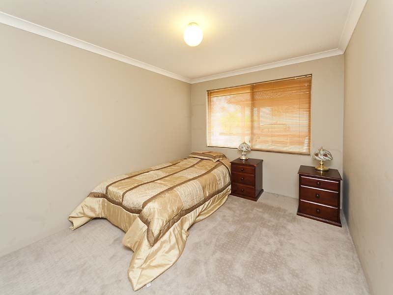 42 Tea Tree Way, Thornlie WA 6108