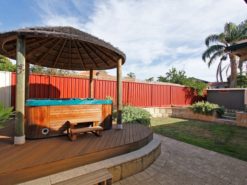 40 Timbercrest Road, Thornlie WA 6108