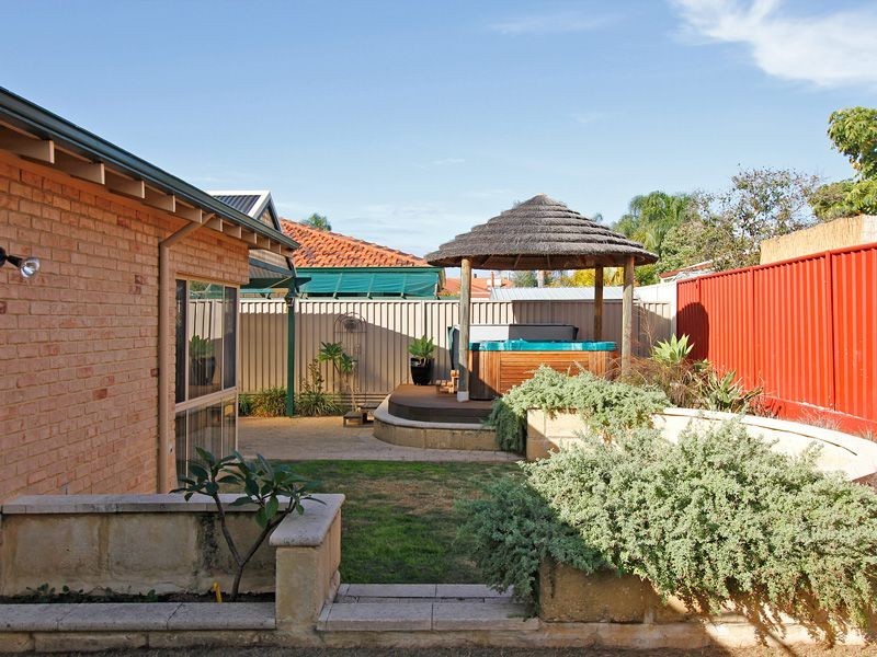 40 Timbercrest Road, Thornlie WA 6108