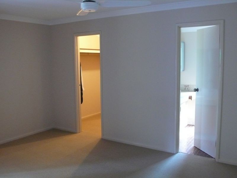 4 Hosken Road, Gosnells WA 6110