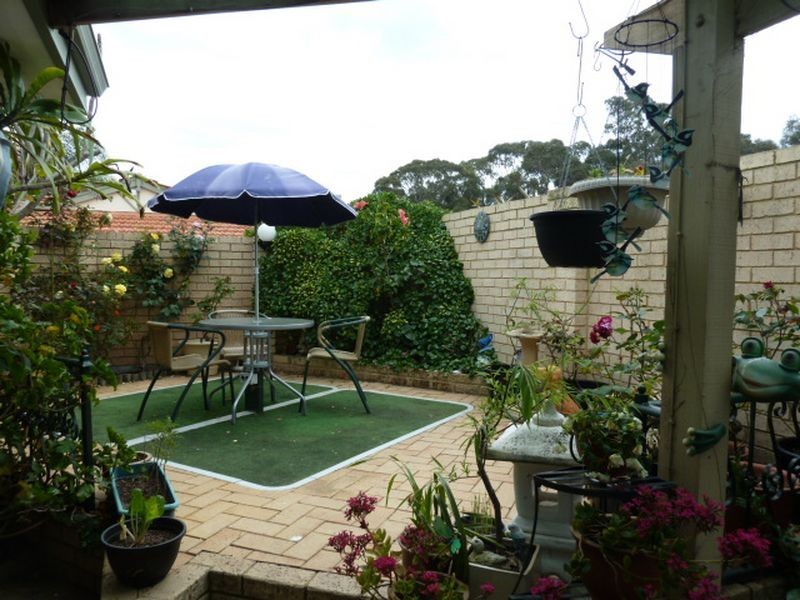 6/23 Lester Drive, Thornlie WA 6108