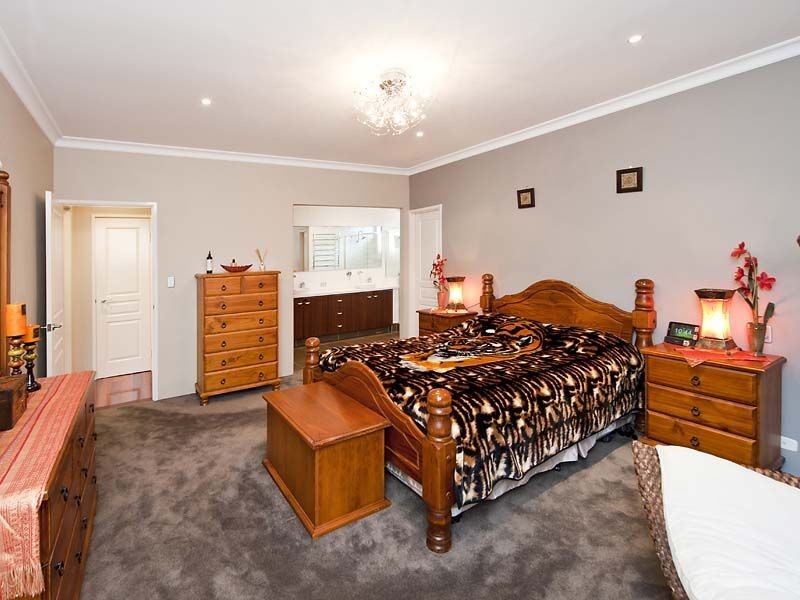 39 Welbeck Road, Canning Vale WA 6155