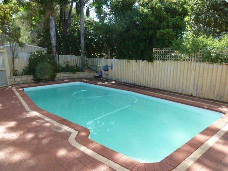 39 Sutherland Drive, Thornlie WA 6108