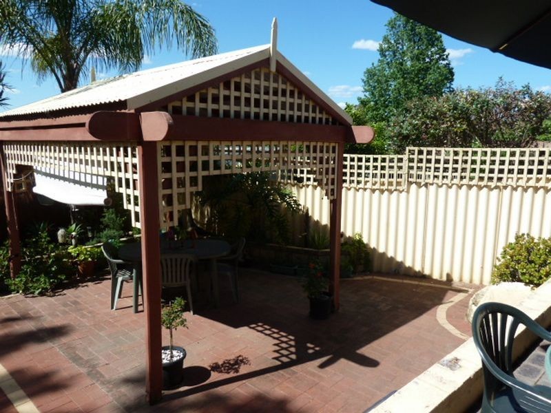 39 Sutherland Drive, Thornlie WA 6108