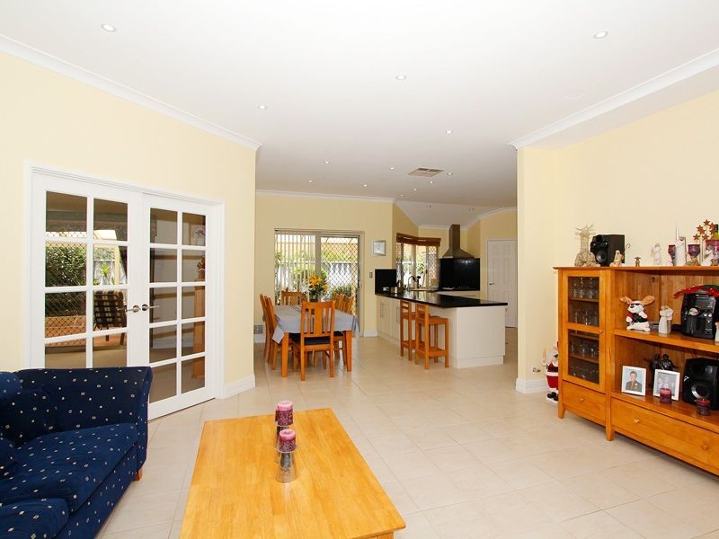 14 Lupin Court, Thornlie WA 6108