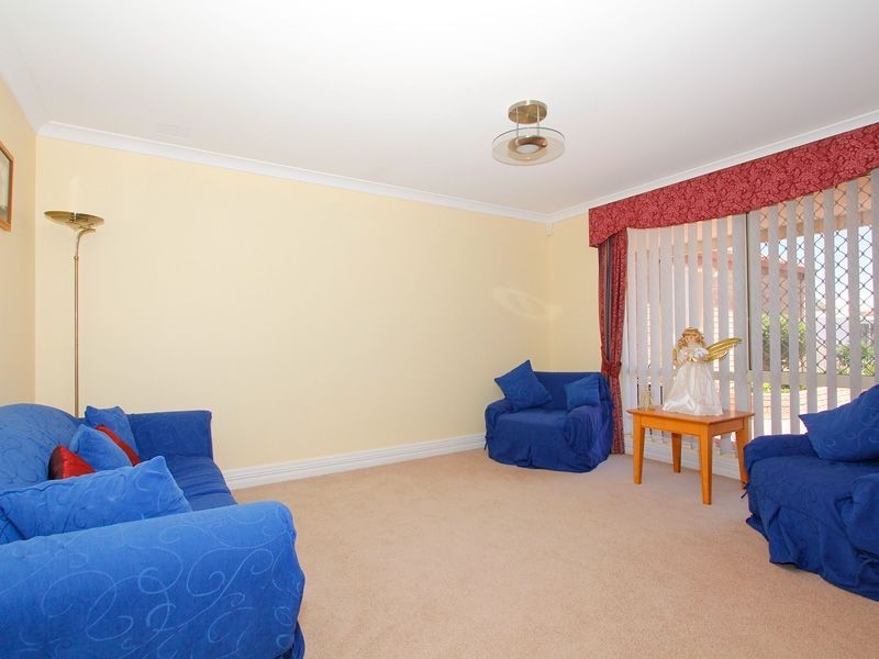 14 Lupin Court, Thornlie WA 6108