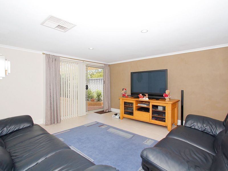 14 Lupin Court, Thornlie WA 6108