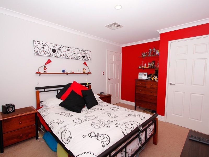 14 Lupin Court, Thornlie WA 6108