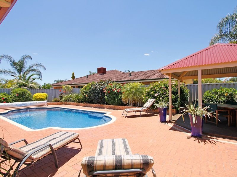 14 Lupin Court, Thornlie WA 6108