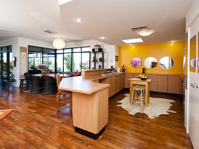 16 Finistere Island Retreat, Halls Head WA 6210