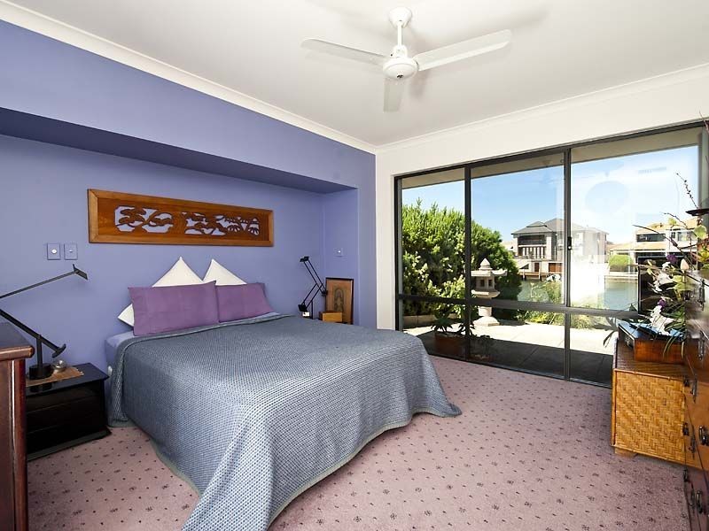 16 Finistere Island Retreat, Halls Head WA 6210