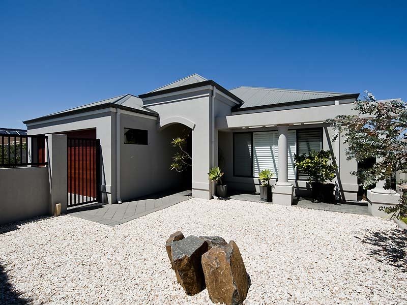 16 Finistere Island Retreat, Halls Head WA 6210