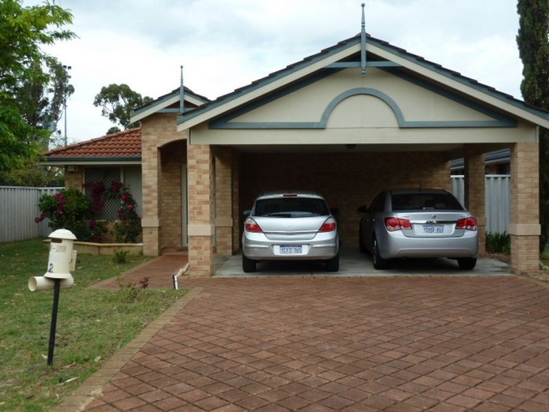 2 Holton Way, Cannington WA 6107