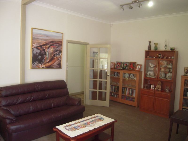 17 Little John Road, Armadale WA 6112