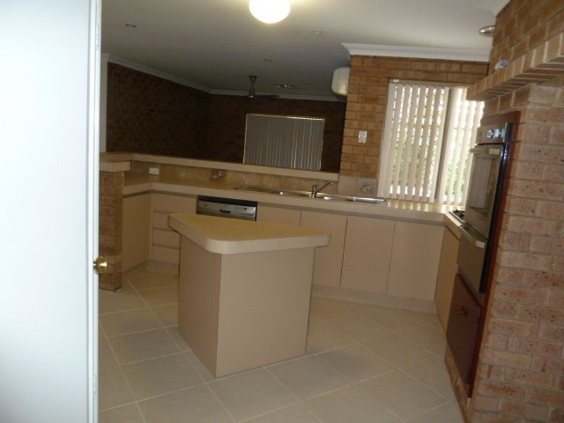 17 Brunswick Road, Thornlie WA 6108