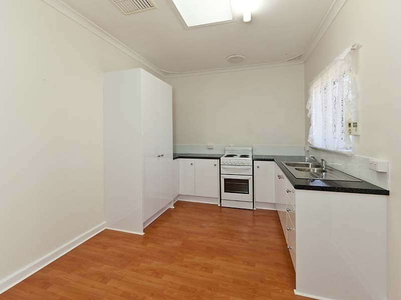 3 Hunt Street, Thornlie WA 6108