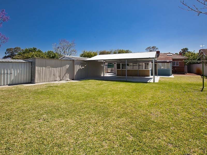 3 Hunt Street, Thornlie WA 6108