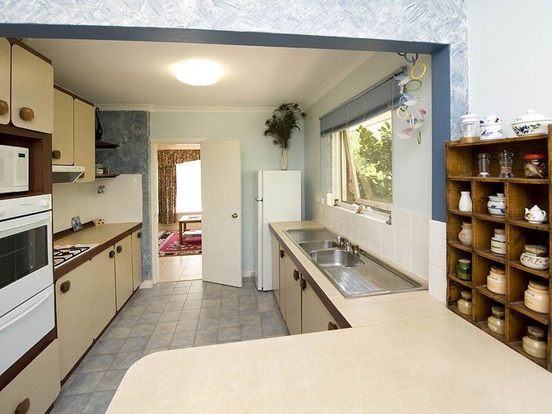 71 Cammillo Road, Camillo WA 6111
