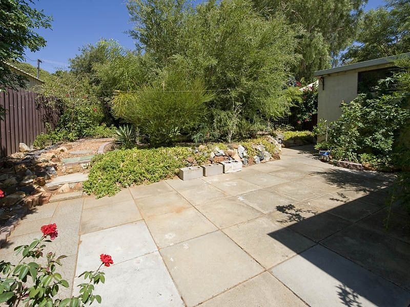 71 Cammillo Road, Camillo WA 6111