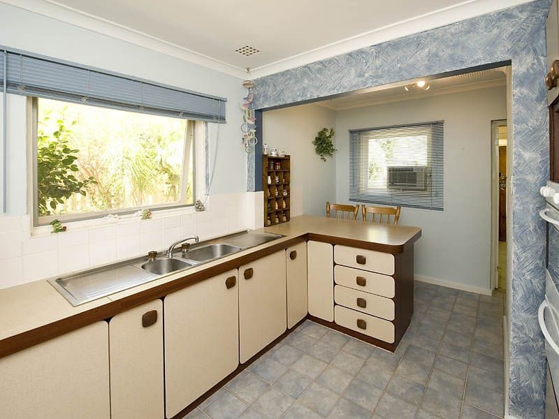 71 Cammillo Road, Camillo WA 6111