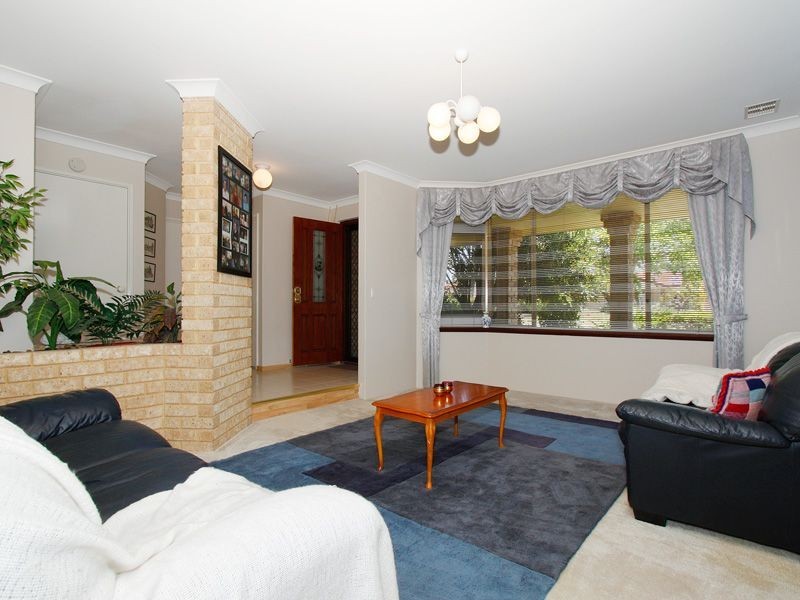 6 Camelot Court, Thornlie WA 6108