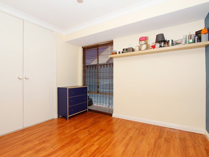 6 Camelot Court, Thornlie WA 6108