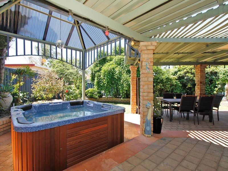 6 Camelot Court, Thornlie WA 6108