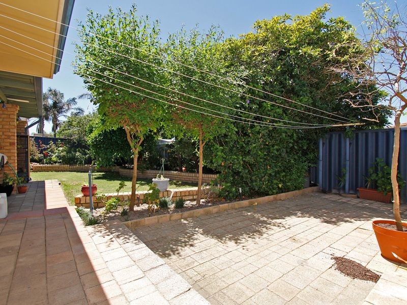 6 Camelot Court, Thornlie WA 6108