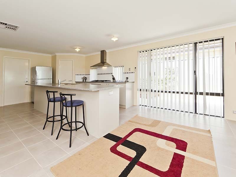 29 Cornforth Way, Piara Waters WA 6112