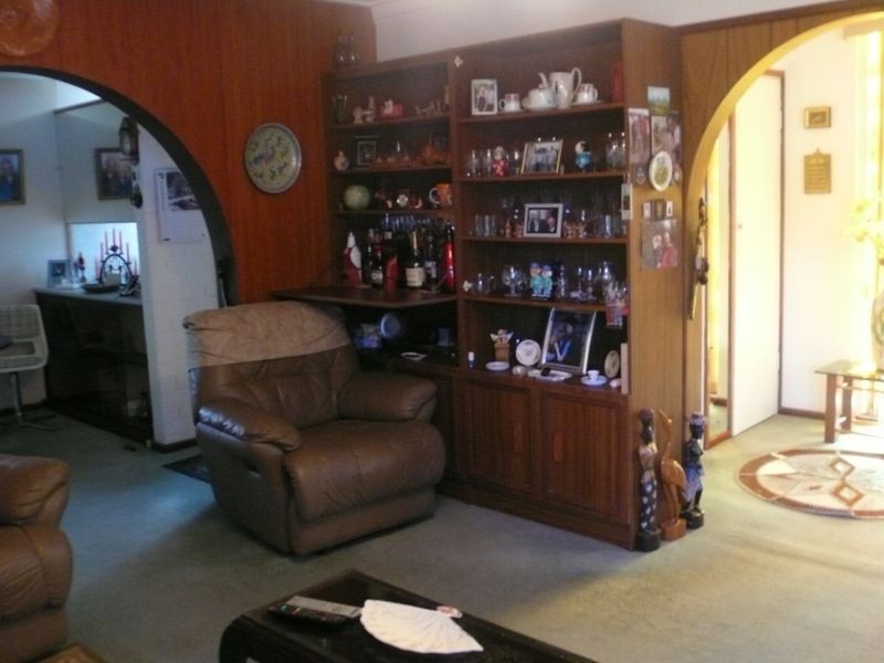 43 Kenmare Avenue, Thornlie WA 6108