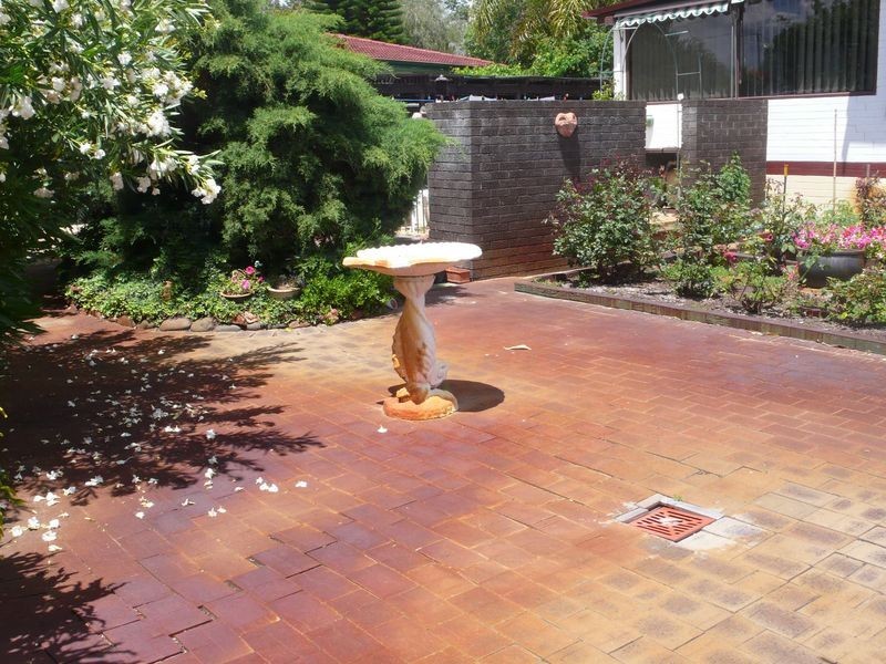 43 Kenmare Avenue, Thornlie WA 6108