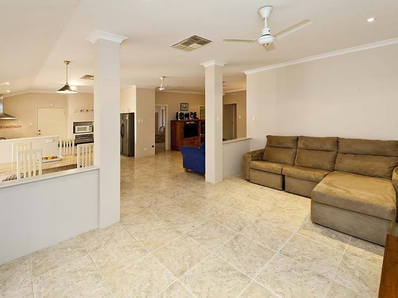 9 Kirby Court, Huntingdale WA 6110
