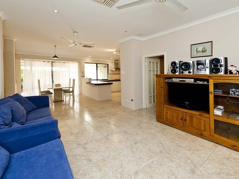 9 Kirby Court, Huntingdale WA 6110