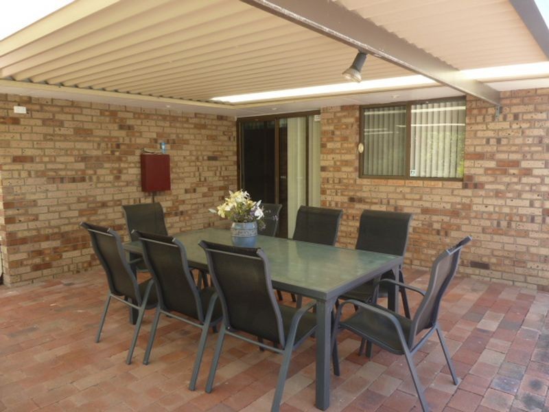 7 Kingsford  Way, Huntingdale WA 6110