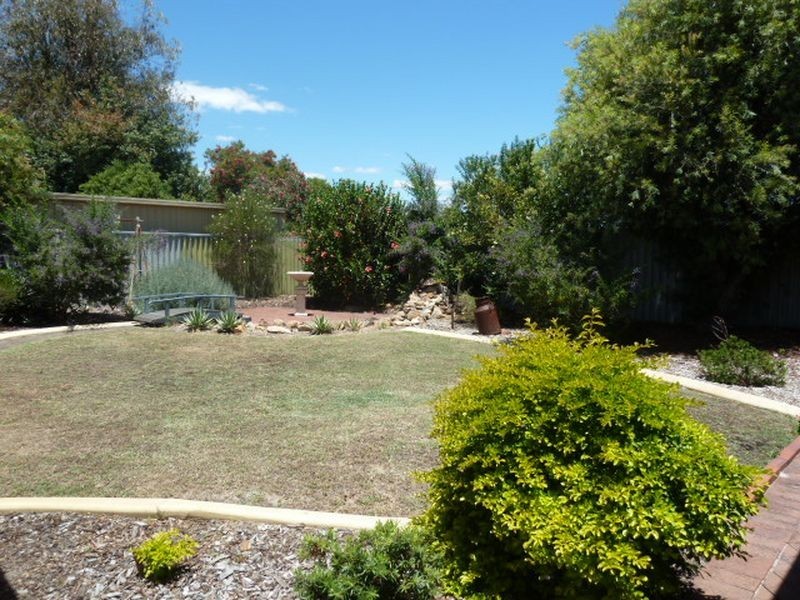 7 Kingsford  Way, Huntingdale WA 6110