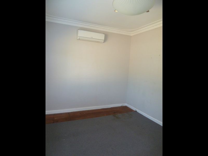 73 Thornlie Avenue, Thornlie WA 6108