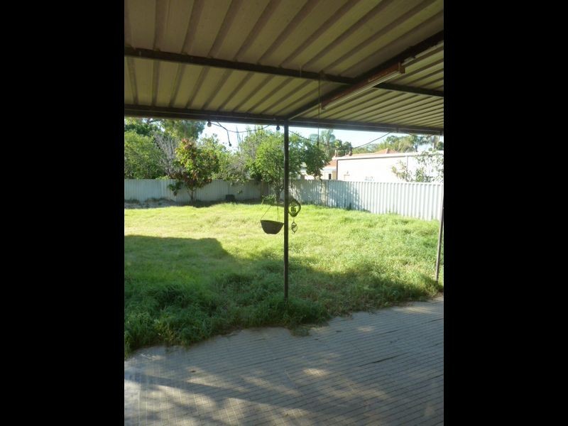 73 Thornlie Avenue, Thornlie WA 6108