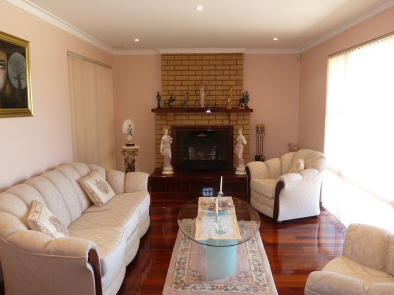 20 Redgum Court, Thornlie WA 6108