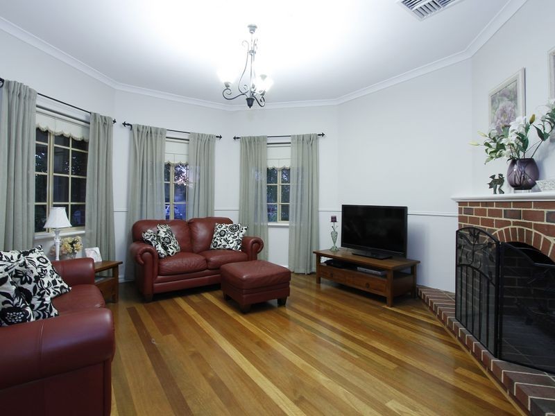 8 Kirwan Way, Winthrop WA 6150