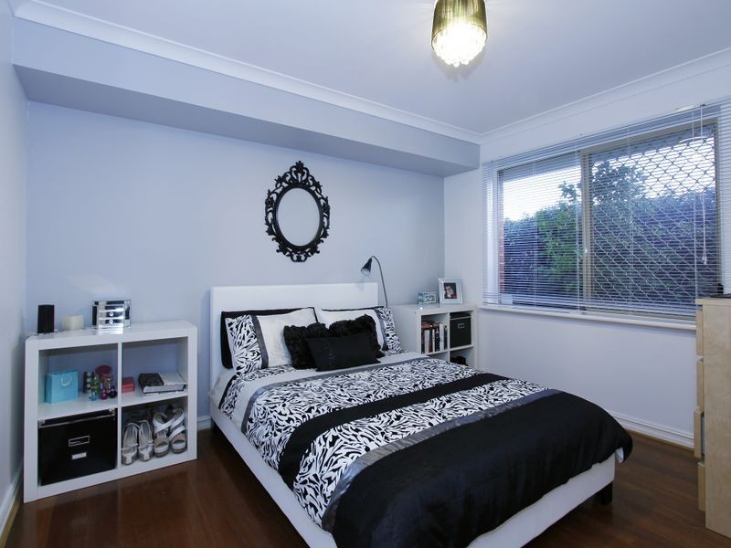 8 Kirwan Way, Winthrop WA 6150