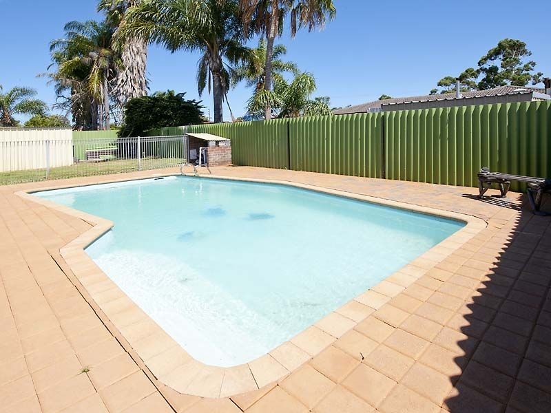 35 Ailsworth Court, Thornlie WA 6108