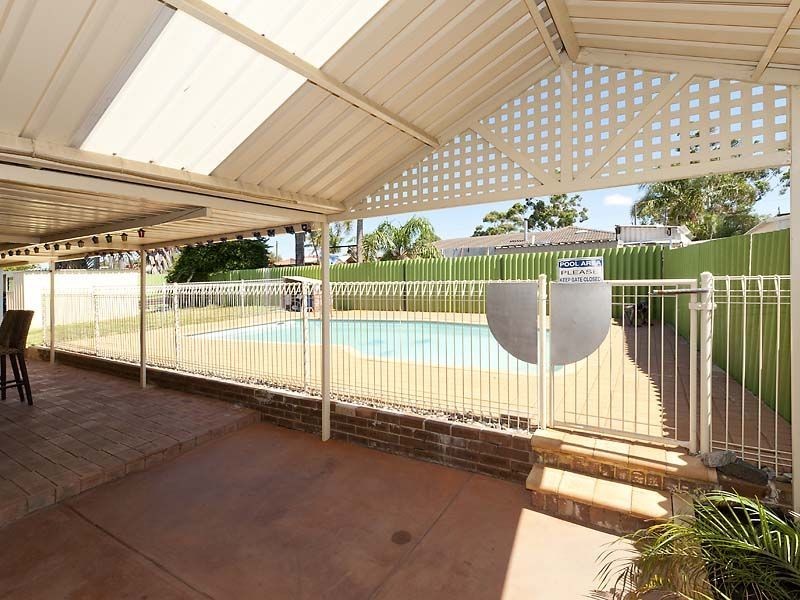 35 Ailsworth Court, Thornlie WA 6108