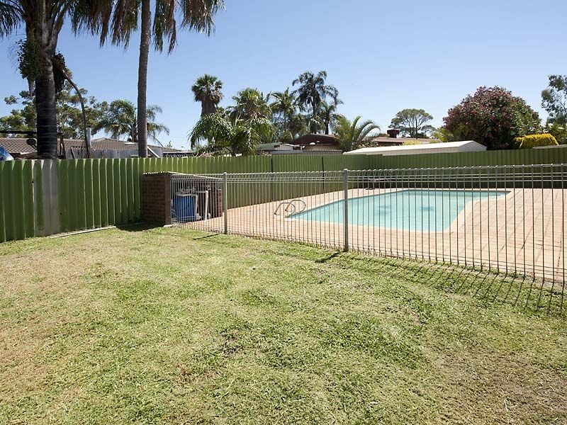 35 Ailsworth Court, Thornlie WA 6108