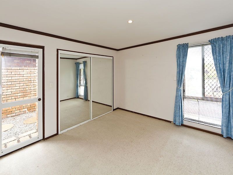 4 Grundy Way, Thornlie WA 6108