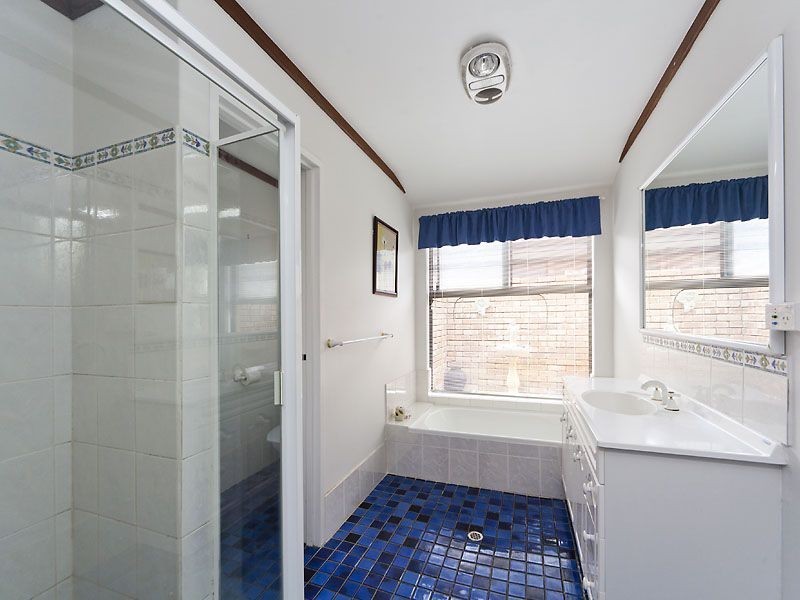 4 Grundy Way, Thornlie WA 6108