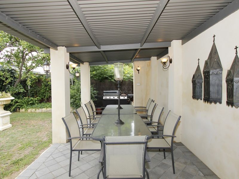 15 Elderberry Drive, Parkwood WA 6147