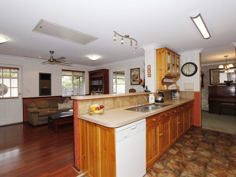 15 Elderberry Drive, Parkwood WA 6147