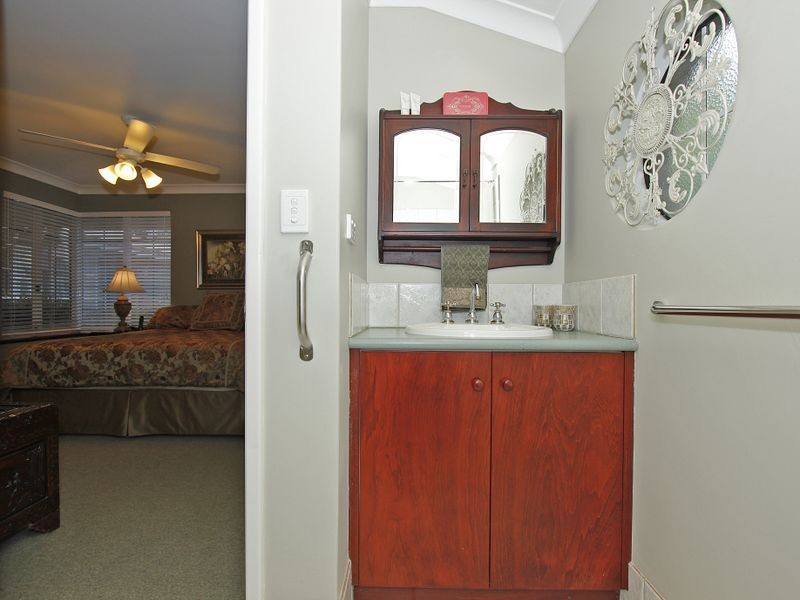 15 Elderberry Drive, Parkwood WA 6147